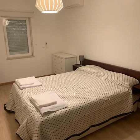 Ria Pool Bright 2 Bedroom *
