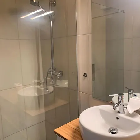 Apartman Ria Pool Bright 2 Bedroom *