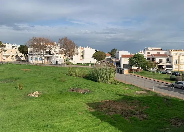 Ria Pool Bright 2 Bedroom *